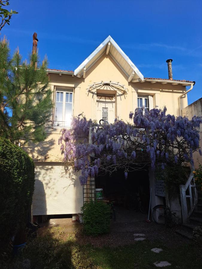 Appartement Calme Dans Maisonnette Graulhet Exterior photo